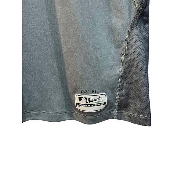 Nike Pro Combat Dri Fit Long Sleeve Workout Athletic Shirt Size M - Picture 2 of 5